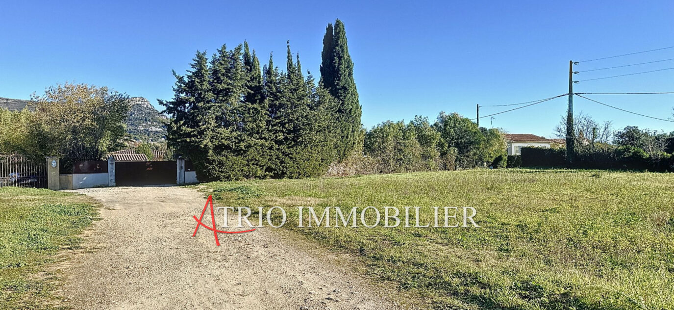 Nouveau lotissement à VENCE, magnifique terrain plat dominant, – 920.00 m²