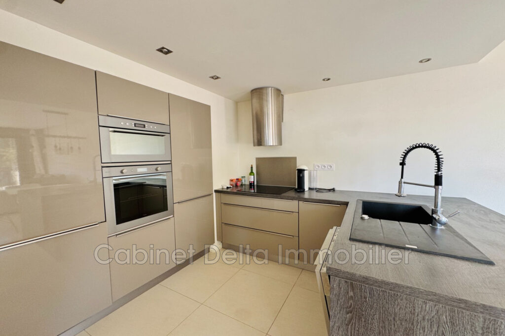 BANDOL Vue Mer – 5 pièces – 4 chambres – 130.00 m²