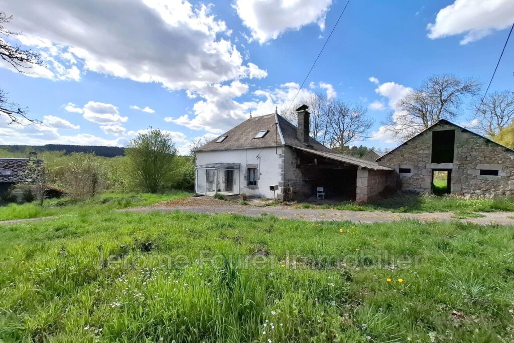 vente propriété – NR pièces – NR chambres – 265.00 m²