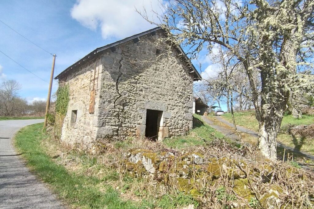 vente propriété – NR pièces – NR chambres – 265.00 m²