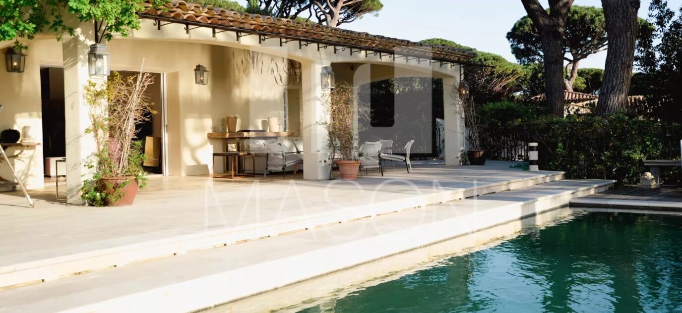 SAINT TROPEZ – LES PARCS – VUE MER – 5 CHAMBRES – 6 pièces – NR chambres – NR voyageurs – 400 m²