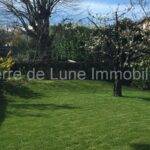 RARE Ancienne Orangerie de charme en pierres dorées avec maison de gardien – 8 pièces – 3 chambres – 215 m²