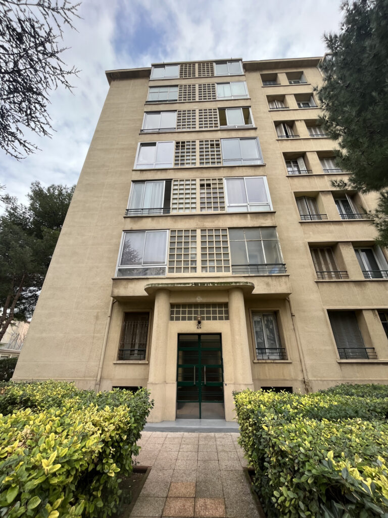 Magnifique appartement SÉCURISÉ de type 2/3 de 57 m2 travers – 3 pièces – 2 chambres – 57.1 m²