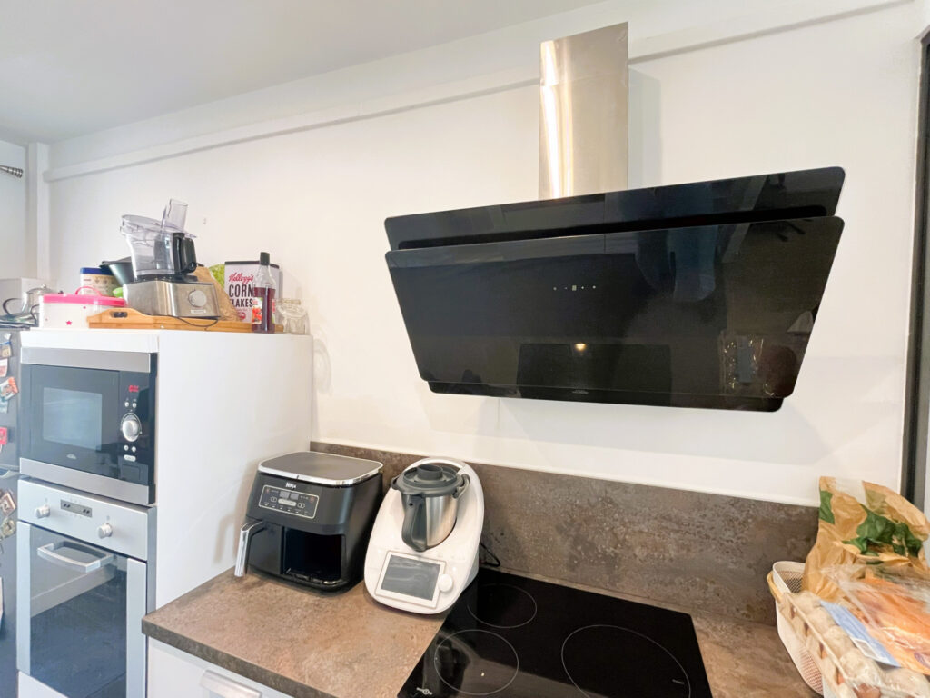 Magnifique appartement SÉCURISÉ de type 2/3 de 57 m2 travers – 3 pièces – 2 chambres – 57.1 m²