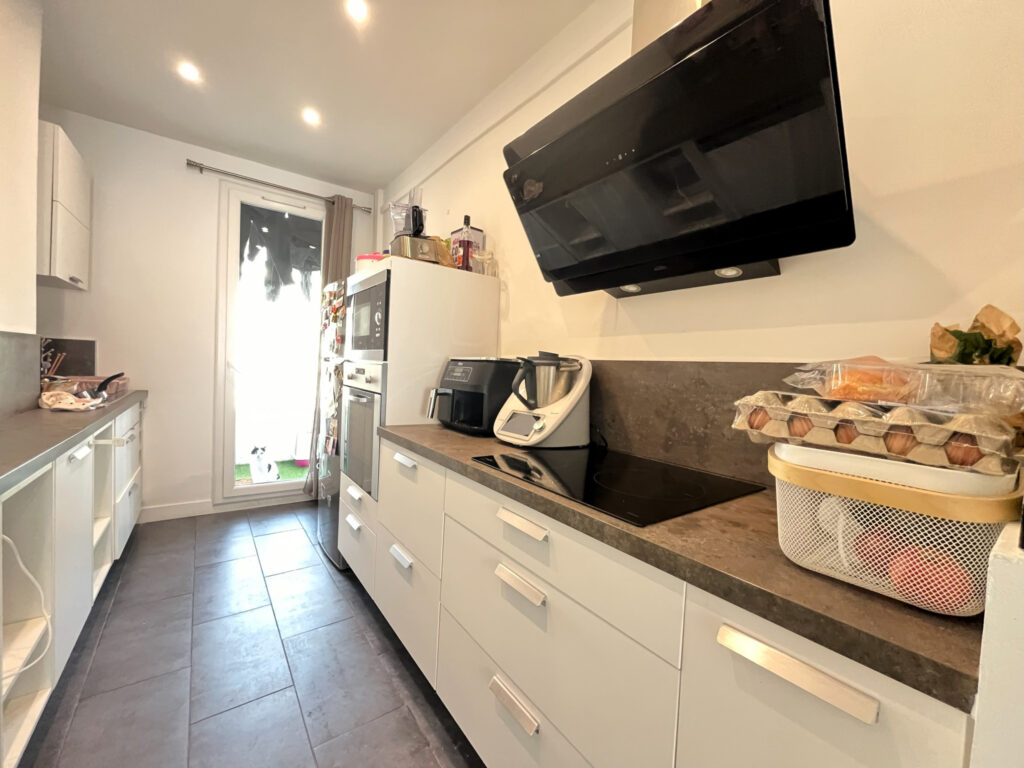 Magnifique appartement SÉCURISÉ de type 2/3 de 57 m2 travers – 3 pièces – 2 chambres – 57.1 m²