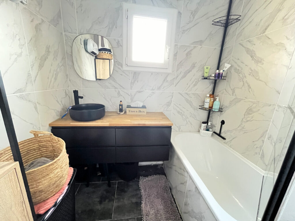 Magnifique appartement SÉCURISÉ de type 2/3 de 57 m2 travers – 3 pièces – 2 chambres – 57.1 m²