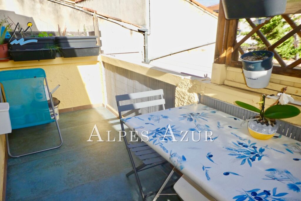 vente maison de ville 5 Pièce(s) – 5 pièces – 4 chambres – 102.00 m²