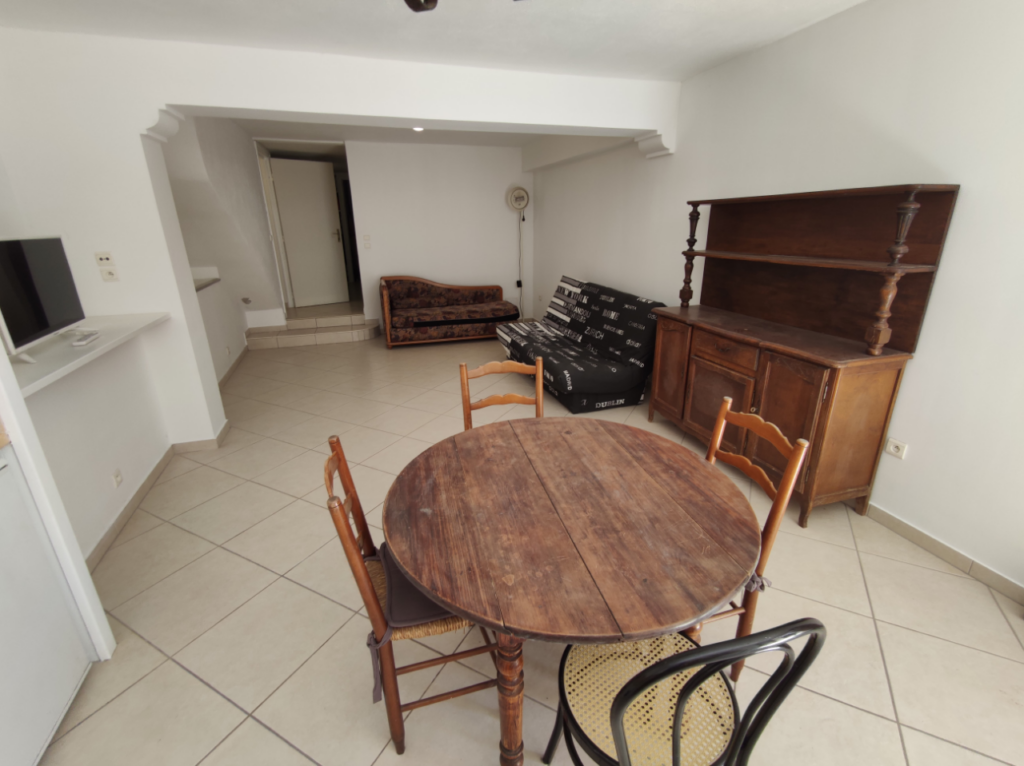 Vadeblore St Dalmas – Grange entièrement rénovée – 4 pièces – 3 chambres – NR  – 133 m²