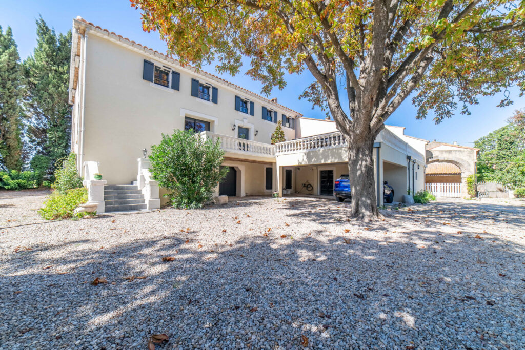 Domaine d’exeption à 15 minutes de Narbonne – 6 pièces – 4 chambres – 4  – 270 m²