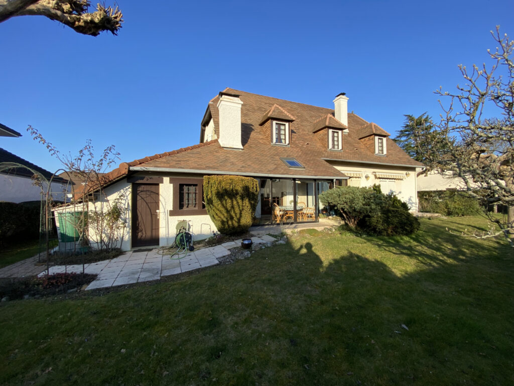 Maison 6 pièces Haut-d’Idron 185 m2 vue Pyrénées – 5 pièces – 4 chambres – 6  – 184.55 m²