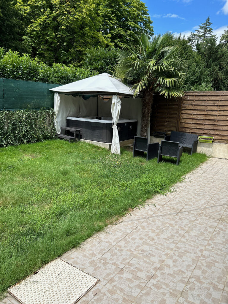 Maison 5 pièces – 124m2 – Sainte Colombe – 5 pièces – 4 chambres – 4  – 124.94 m²