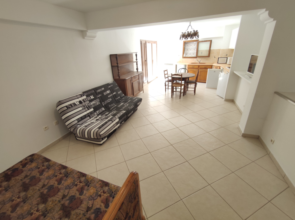 Vadeblore St Dalmas – Grange entièrement rénovée – 4 pièces – 3 chambres – NR  – 133 m²