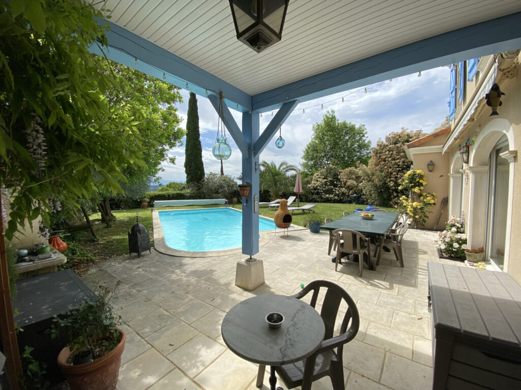 Maison 5 pièces 175 m2 vue Pyrénées – 5 pièces – 4 chambres – 6  – 178 m²