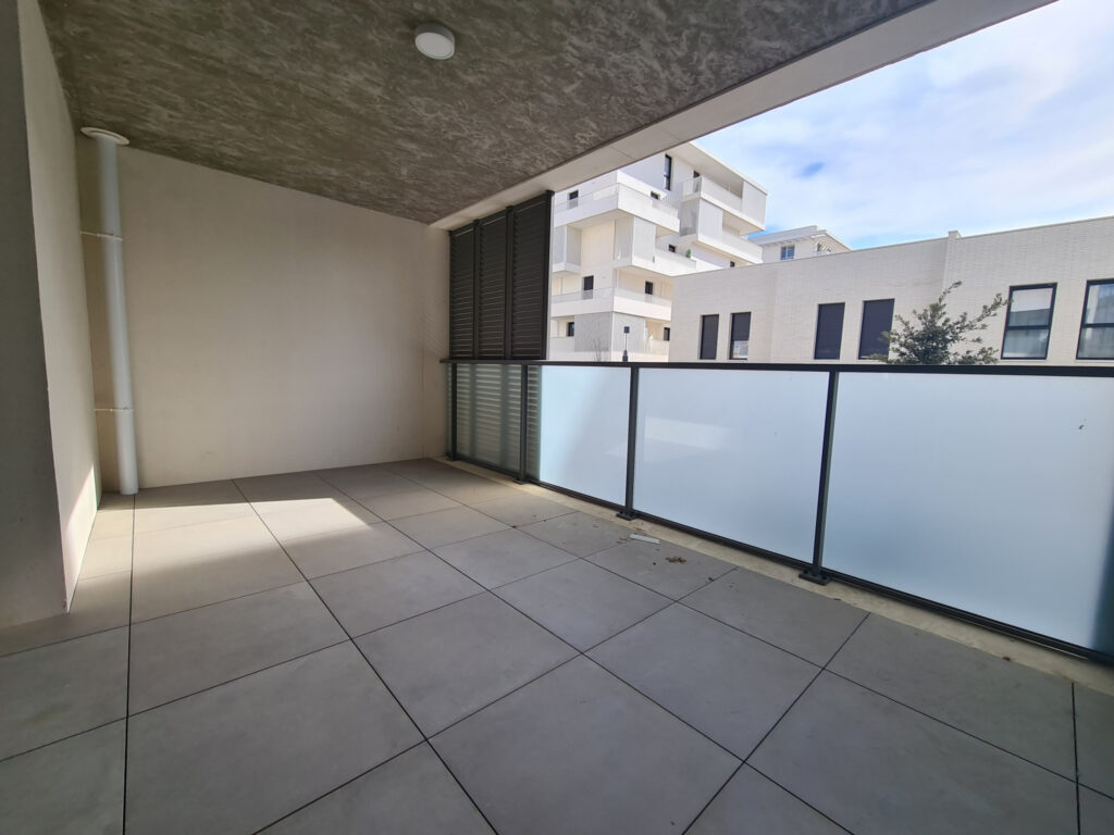 Appartement Duplex T4 avec 2 Terrasses. Parking en Sous-Sol, – 4 pièces – 3 chambres – NR  – 88.06 m²