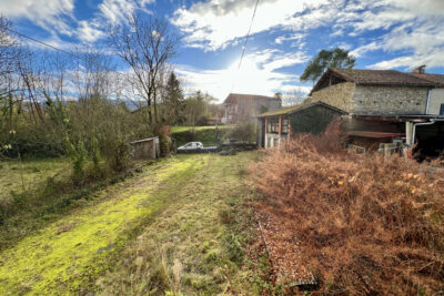 Corps de ferme à renover et ses 4ha de terres – 4 pièces – 3 chambres – 110 m²