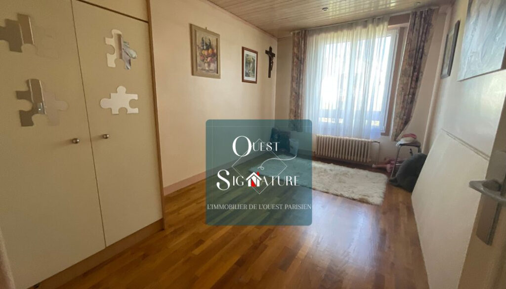 ISSOU- Maison F6 avec piscine – Bord de Seine – 6 pièces – 4 chambres – NR  – 136 m²