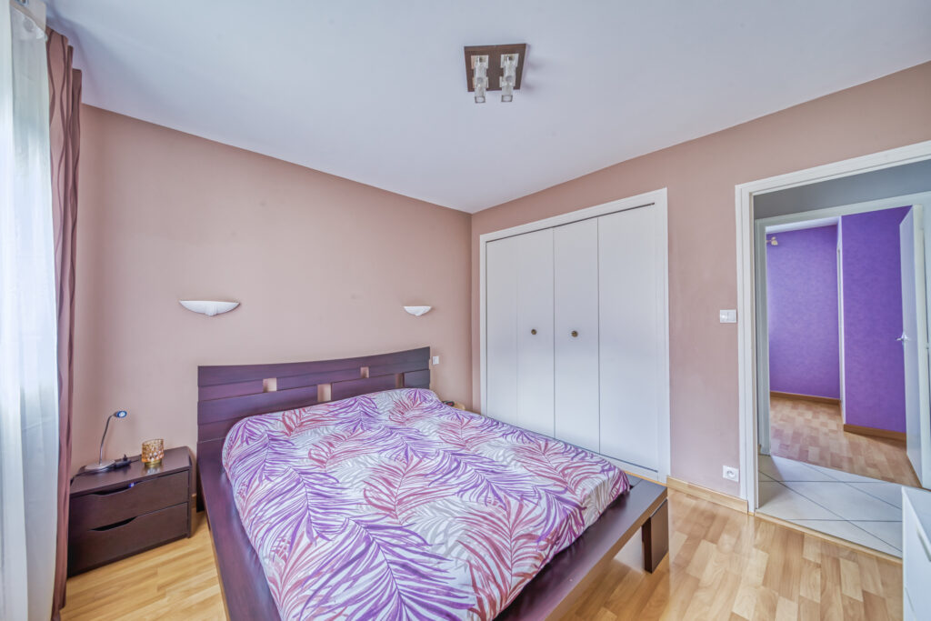 Grande Maison Familiale sur Grenoble – 6 pièces – 4 chambres – 4  – 174 m²
