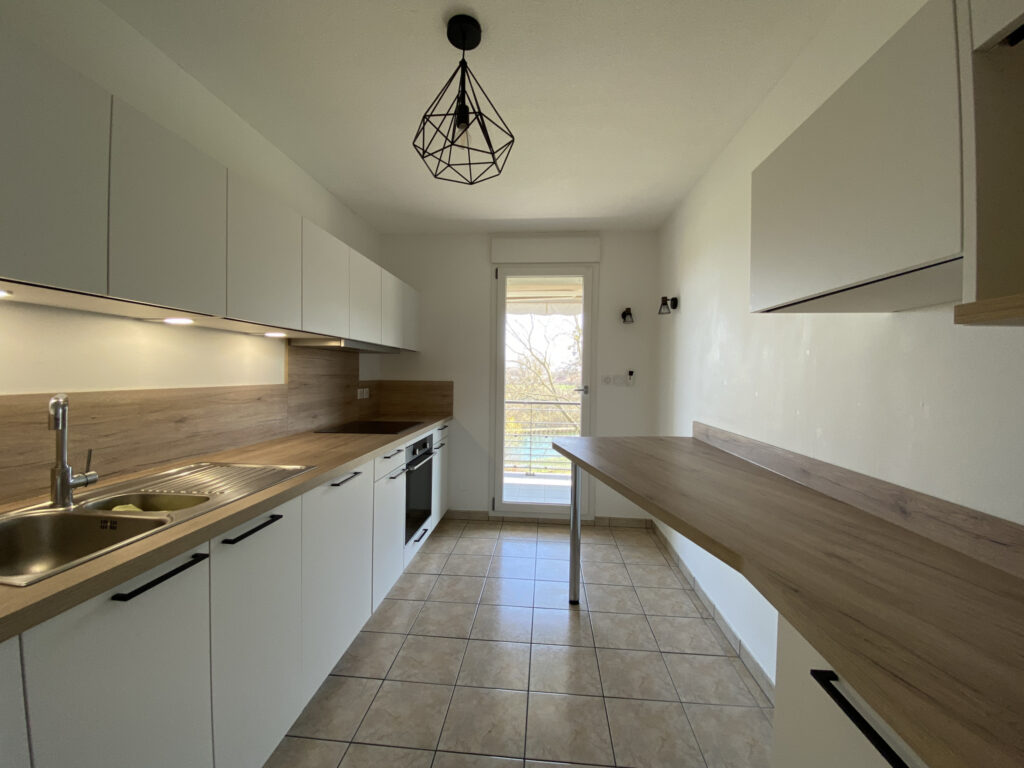 Lumineux 4/5p avec terrasse et garage – 5 pièces – 3 chambres – 107 m²