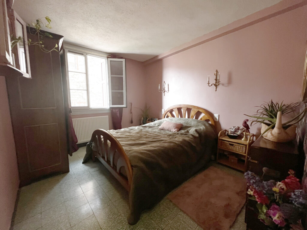 Amelie les Bains/ Palalda – 5 pièces – 2 chambres – 96 m²