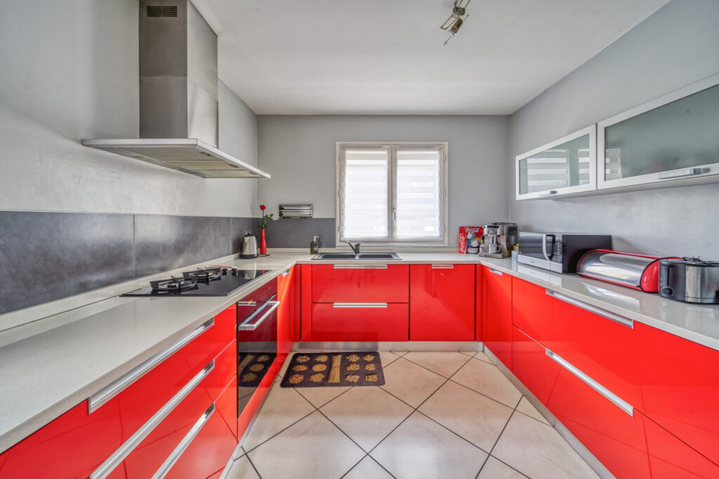 Grande Maison Familiale sur Grenoble – 6 pièces – 4 chambres – 4  – 174 m²