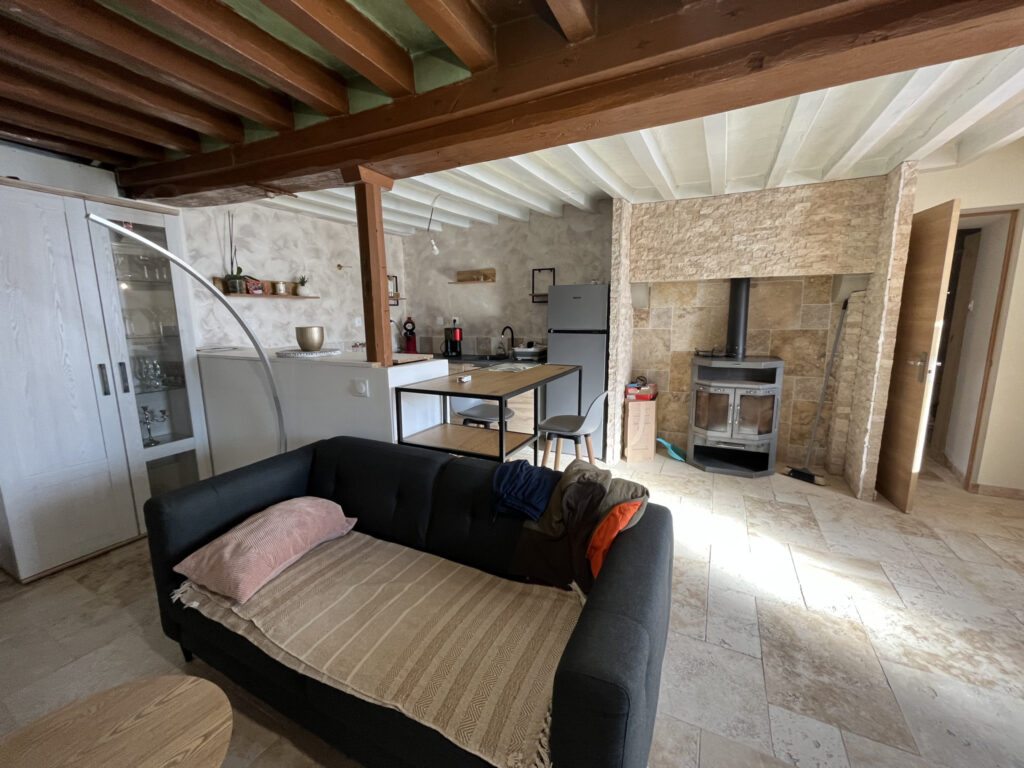 LONGERE AVEC VUE SUR LA CAMPAGNE – 5 pièces – 2 chambres – 4  – 130 m²