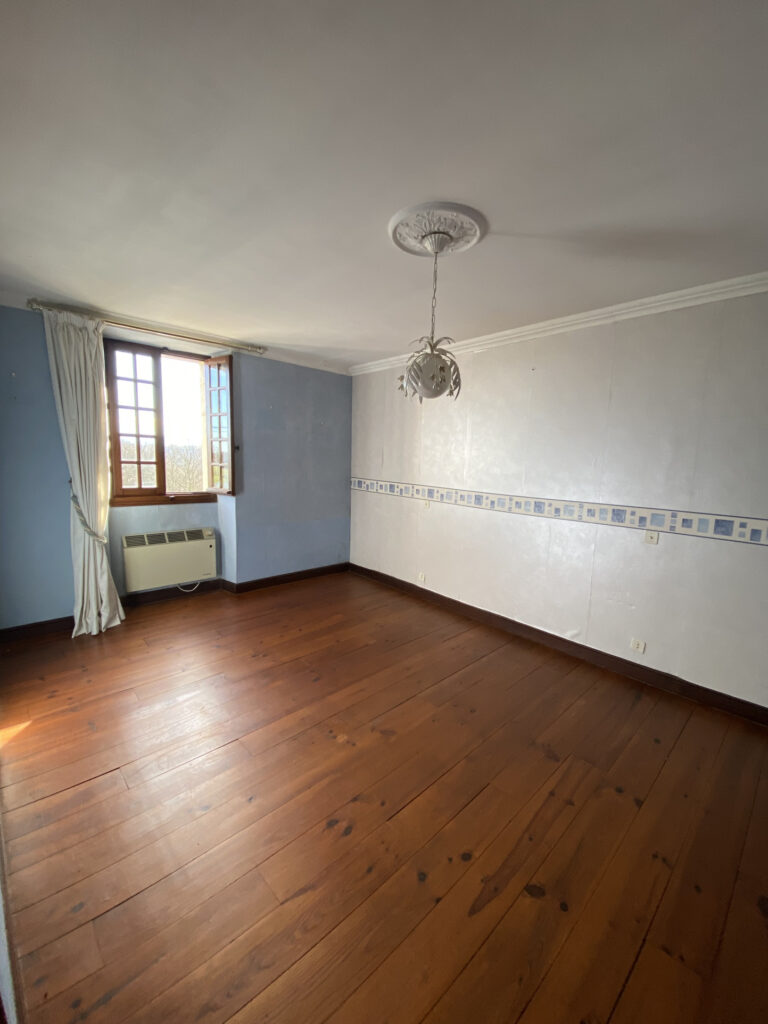 Secteur Sud Béarn – 6 pièces – 4 chambres – 2  – 135 m²