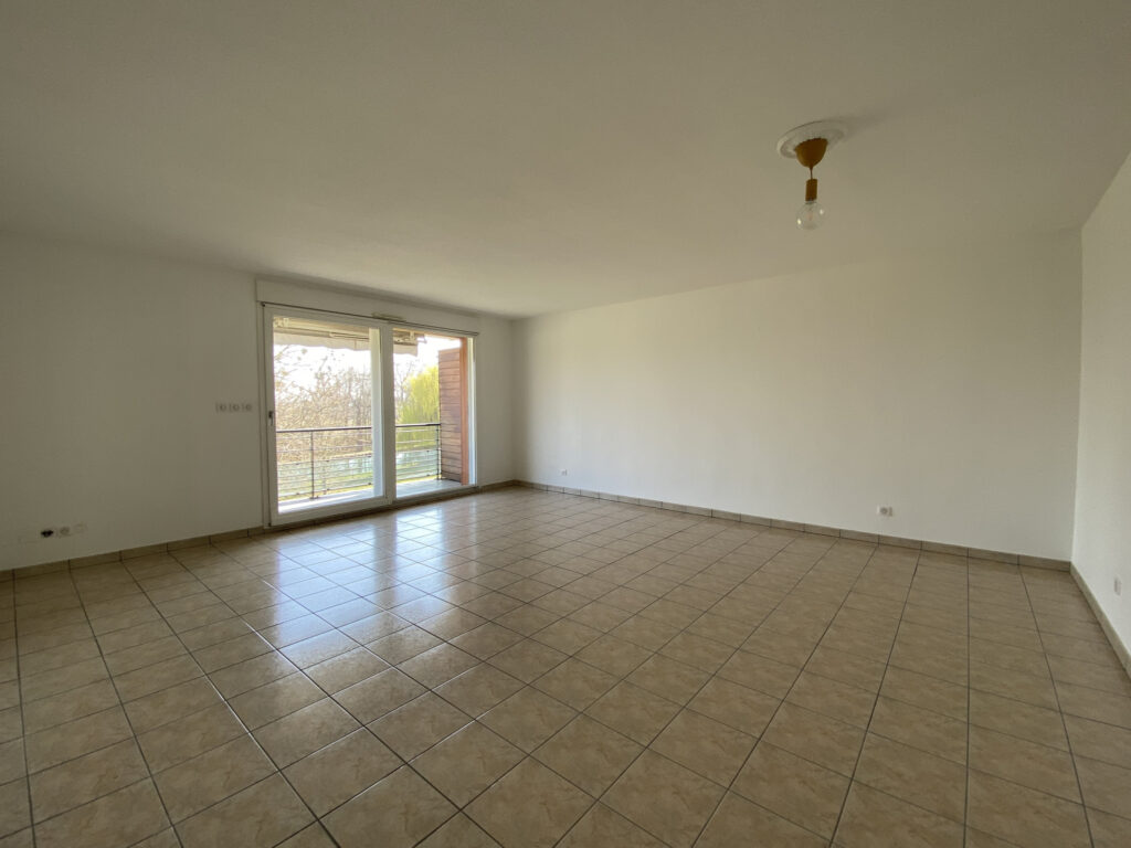 Lumineux 4/5p avec terrasse et garage – 5 pièces – 3 chambres – 107 m²
