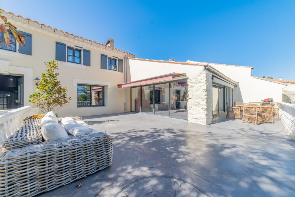 Domaine d’exeption à 15 minutes de Narbonne – 6 pièces – 4 chambres – 4  – 270 m²