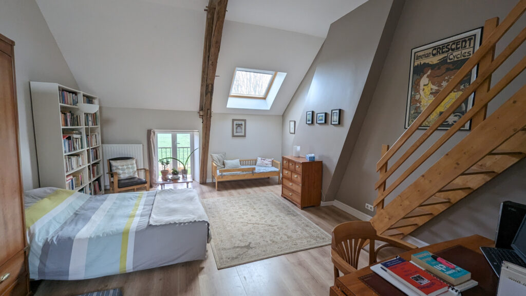 Entre Joigny et Courtenay, maison ancienne au calme – 5 pièces – 3 chambres – NR  – 132.06 m²