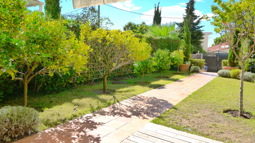 EXCLUSIVITE. CAP DE NICE – 3 pièces – 1 chambre – 2  – 77 m²