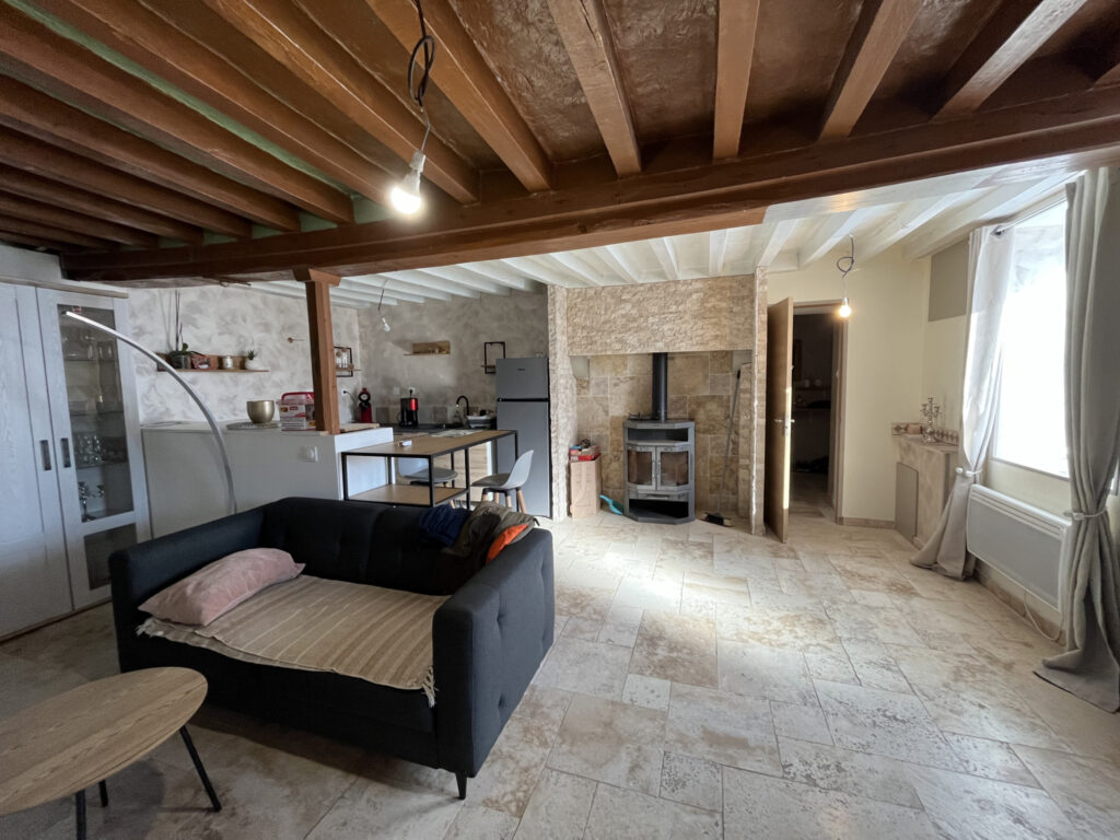 LONGERE AVEC VUE SUR LA CAMPAGNE – 5 pièces – 2 chambres – 4  – 130 m²