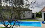 Longère en pierre rénovée avec piscine sans vis a vis + terrai – 5 pièces – 4 chambres – 4  – 180.00 m²