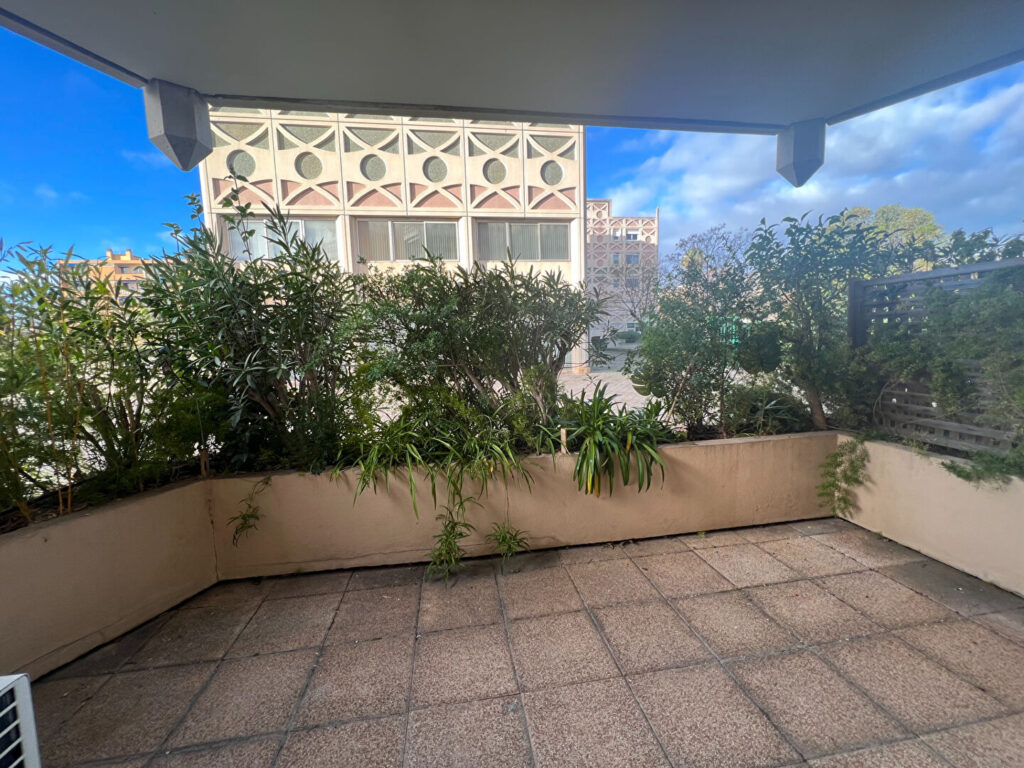 Appartement Hyeres 1 pièce(s) 36 m2 – 1 pièce – NR chambres – 6  – 36 m²