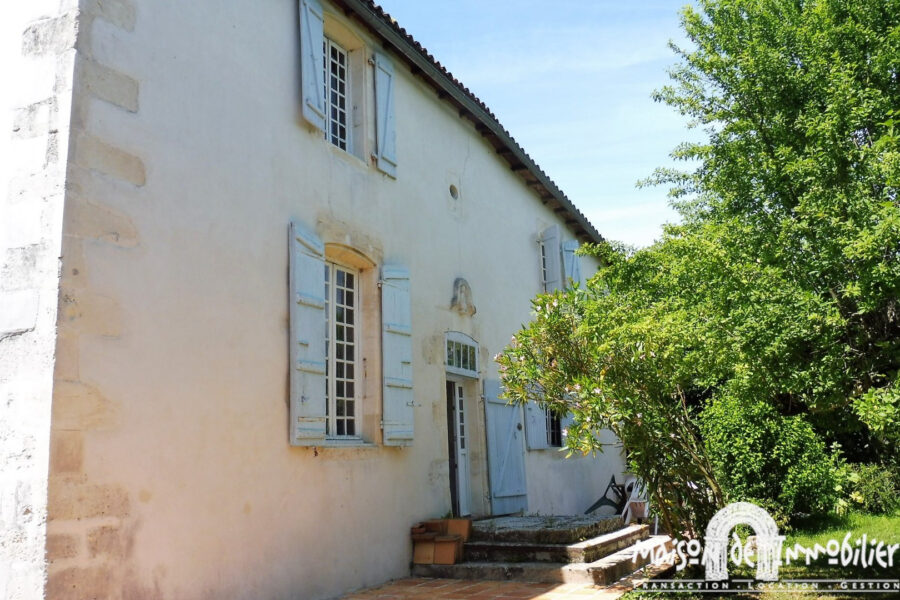 Maison à vendre à Arces