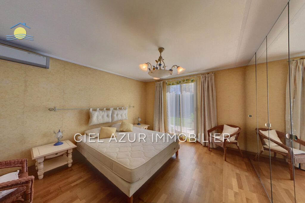 location saisonnière villa – NR pièces – 4 chambres – 4  – 140.00 m²