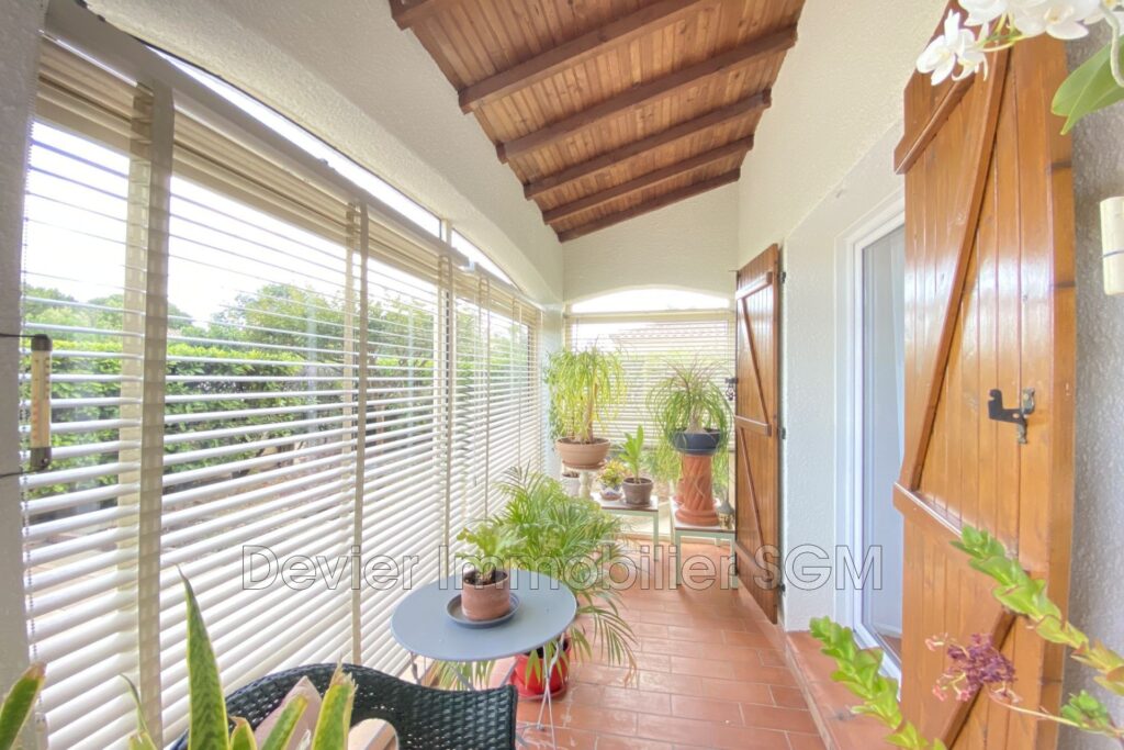 vente villa 4 Pièce(s) – 4 pièces – 3 chambres – 4  – 100.00 m²