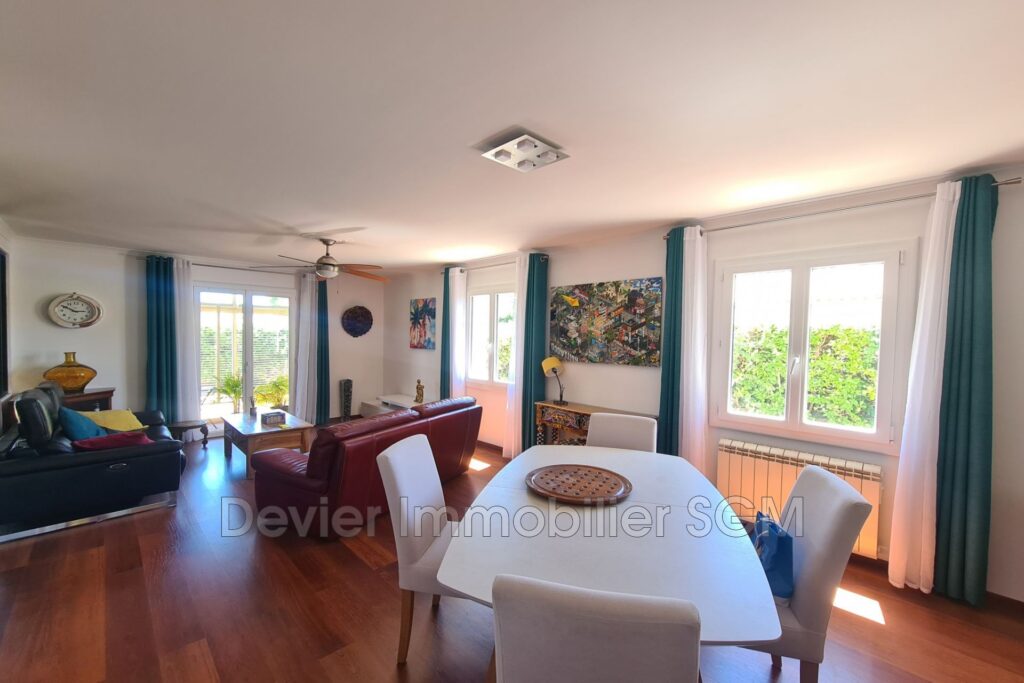 vente villa 4 Pièce(s) – 4 pièces – 3 chambres – 4  – 100.00 m²