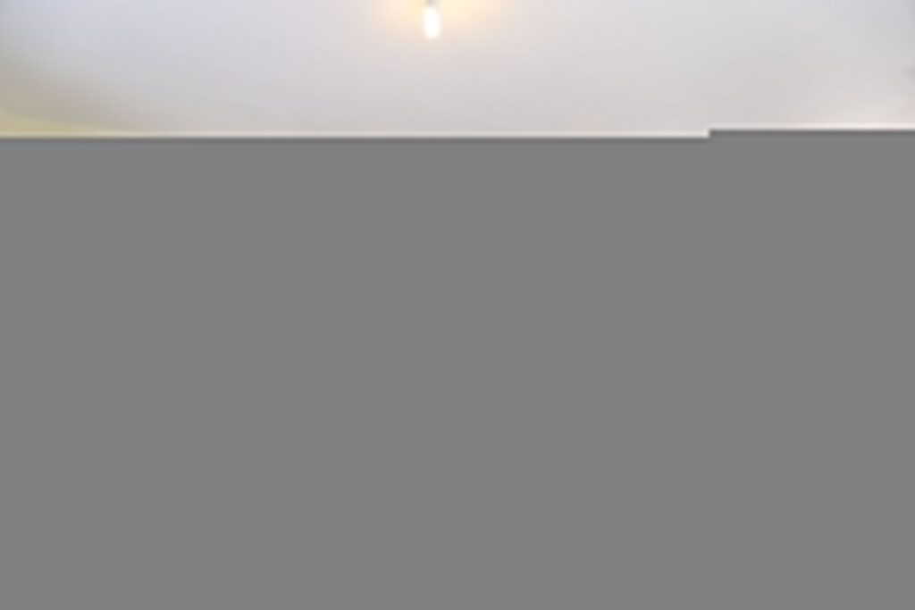 Villa atypique aux surfaces exceptionnelles – piscine intérieu – 10 pièces – 6 chambres – 4  – 255.00 m²