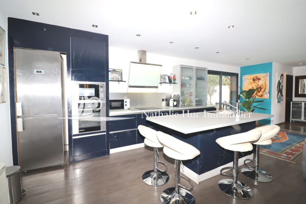 vente villa 5 Pièce(s) – 5 pièces – 3 chambres – 4  – 140.00 m²