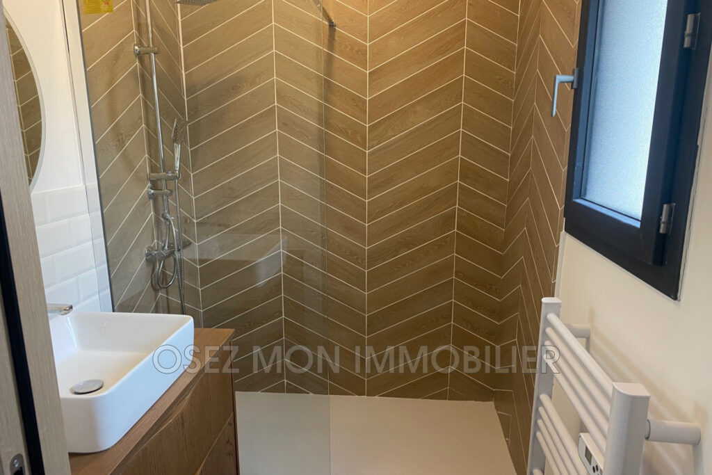 vente maison contemporaine 5 Pièce(s) – 5 pièces – 4 chambres – 4  – 118.00 m²