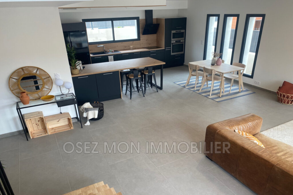 vente maison contemporaine 5 Pièce(s) – 5 pièces – 4 chambres – 4  – 118.00 m²