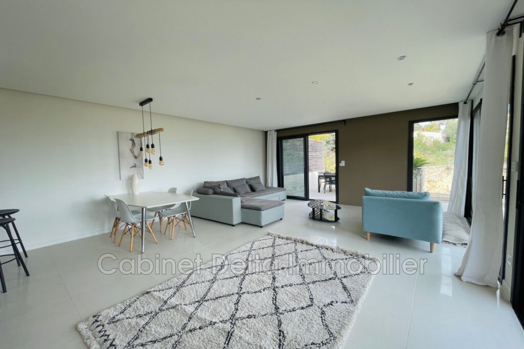 BANDOL – VUE MER – 5 pièces – 4 chambres – 4  – 130.00 m²