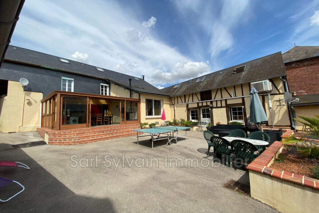 vente propriété 15 Pièce(s) – 15 pièces – 7 chambres – 4  – 424.50 m²