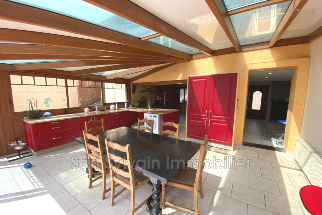 vente propriété 15 Pièce(s) – 15 pièces – 7 chambres – 4  – 424.50 m²