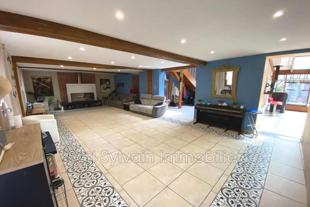 vente propriété 15 Pièce(s) – 15 pièces – 7 chambres – 4  – 424.50 m²