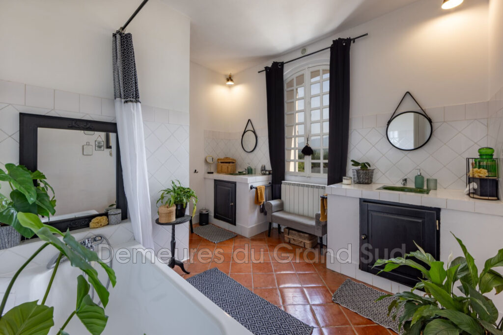 vente bastide 12 Pièce(s) – 12 pièces – 6 chambres – 4  – 345.00 m²