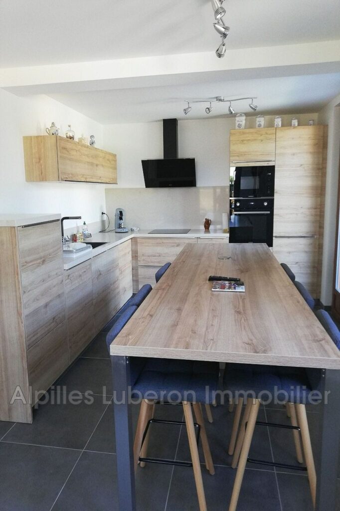 location saisonnière maison 4 Pièce(s) – 4 pièces – 3 chambres – 4  – 130.00 m²