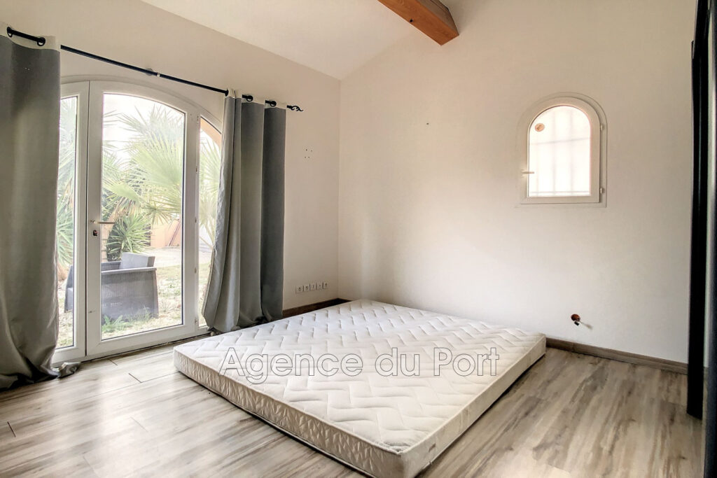 vente maison 4 Pièce(s) – 4 pièces – 3 chambres – 4  – 188.00 m²