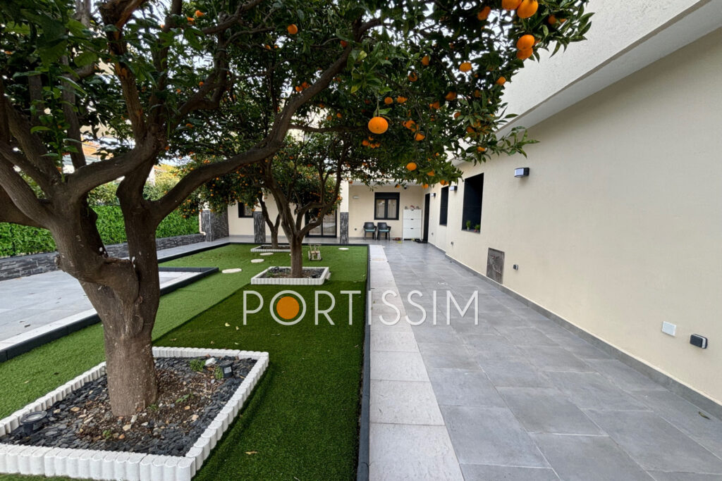 Saint-Laurent-Du-Var / proche mer / villa 4 chambres / parfait – 5 pièces – 4 chambres – 138.00 m²