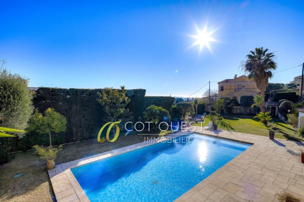 vente propriété 9 Pièce(s) – 9 pièces – 6 chambres – 400.00 m²